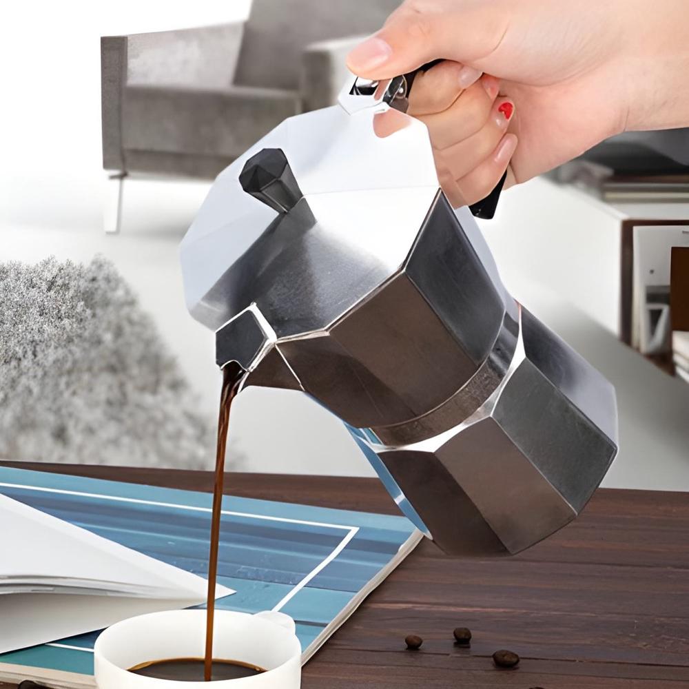 Кофеварка гейзерная алюминиевая на 9 порций 450 мл - фото 3 Кофеварка гейзерная алюминиевая на 9 порций 450 мл - фото 3