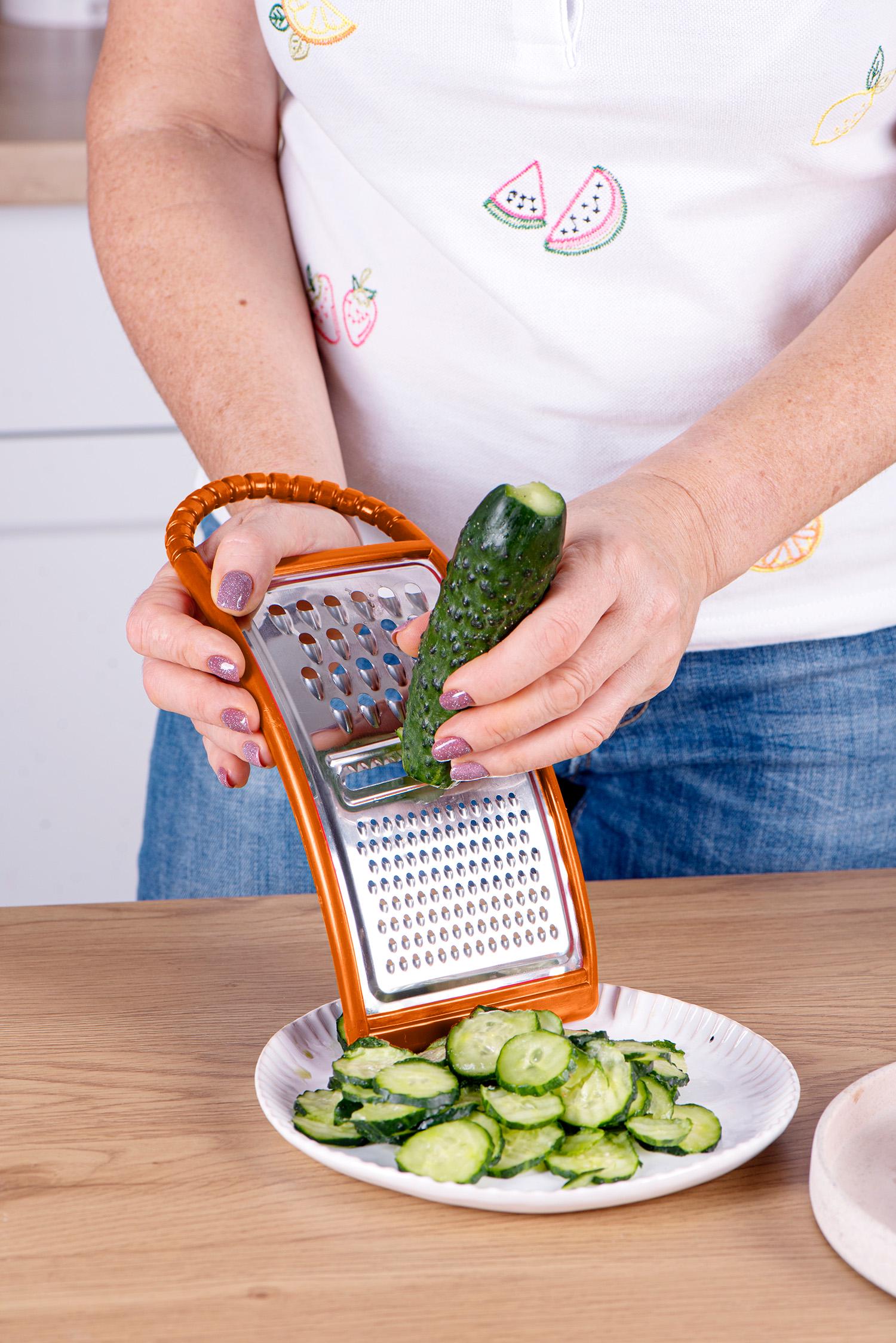 Терка с ручкой 3в1 пластик/нержавеющая сталь Оранжевый (1847153124) - фото 2 Терка с ручкой 3в1 пластик/нержавеющая сталь Оранжевый (1847153124) - фото 2