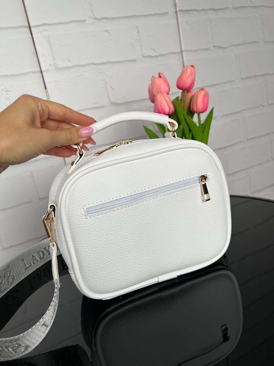Сумка женская кросс-боди маленькая из экокожи через плечо на широком ремне Белый - фото 7 Сумка женская кросс-боди маленькая из экокожи через плечо на широком ремне Белый - фото 7