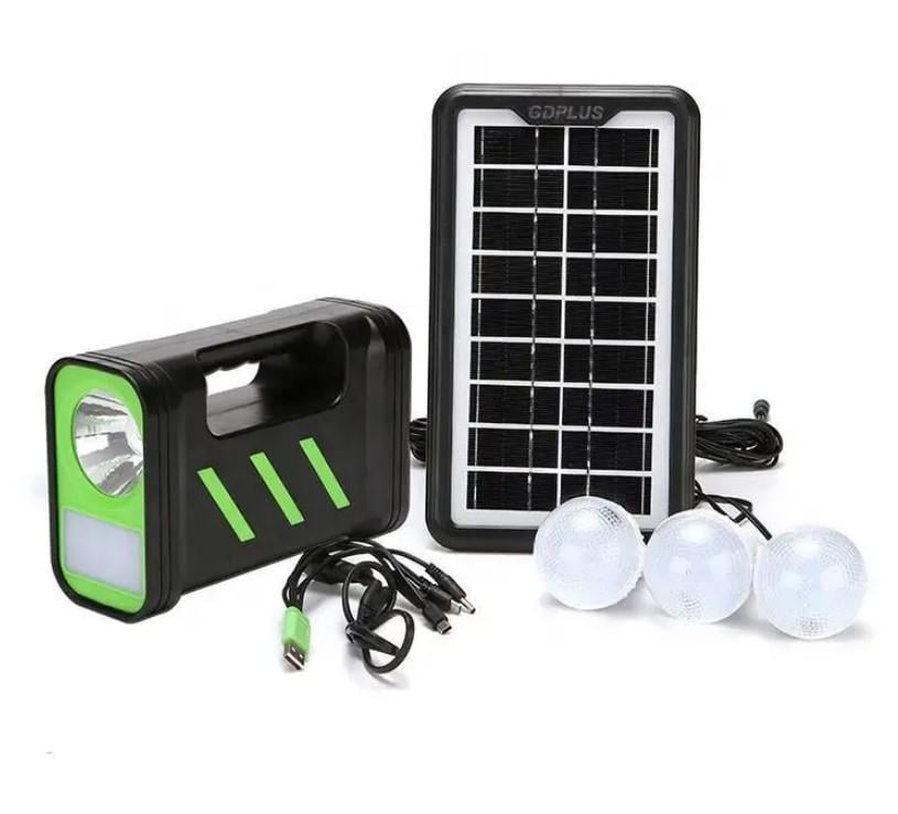 Автономний комплект GDPLUS GD-12 для освітлення та зарядки з ліхтарем і сонячною панеллю 4500 мАг (1990752965) Автономний комплект GDPLUS GD-12 для освітлення та зарядки з ліхтарем і сонячною панеллю 4500 мАг (1990752965)