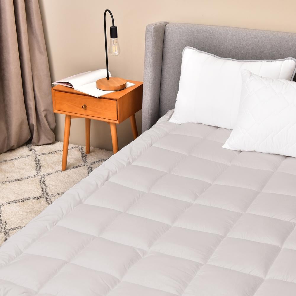 Наматрасник защитный IDEIA ДАБЛ антиаллергенный с резинками по углам 160x200 см Серый (24989)