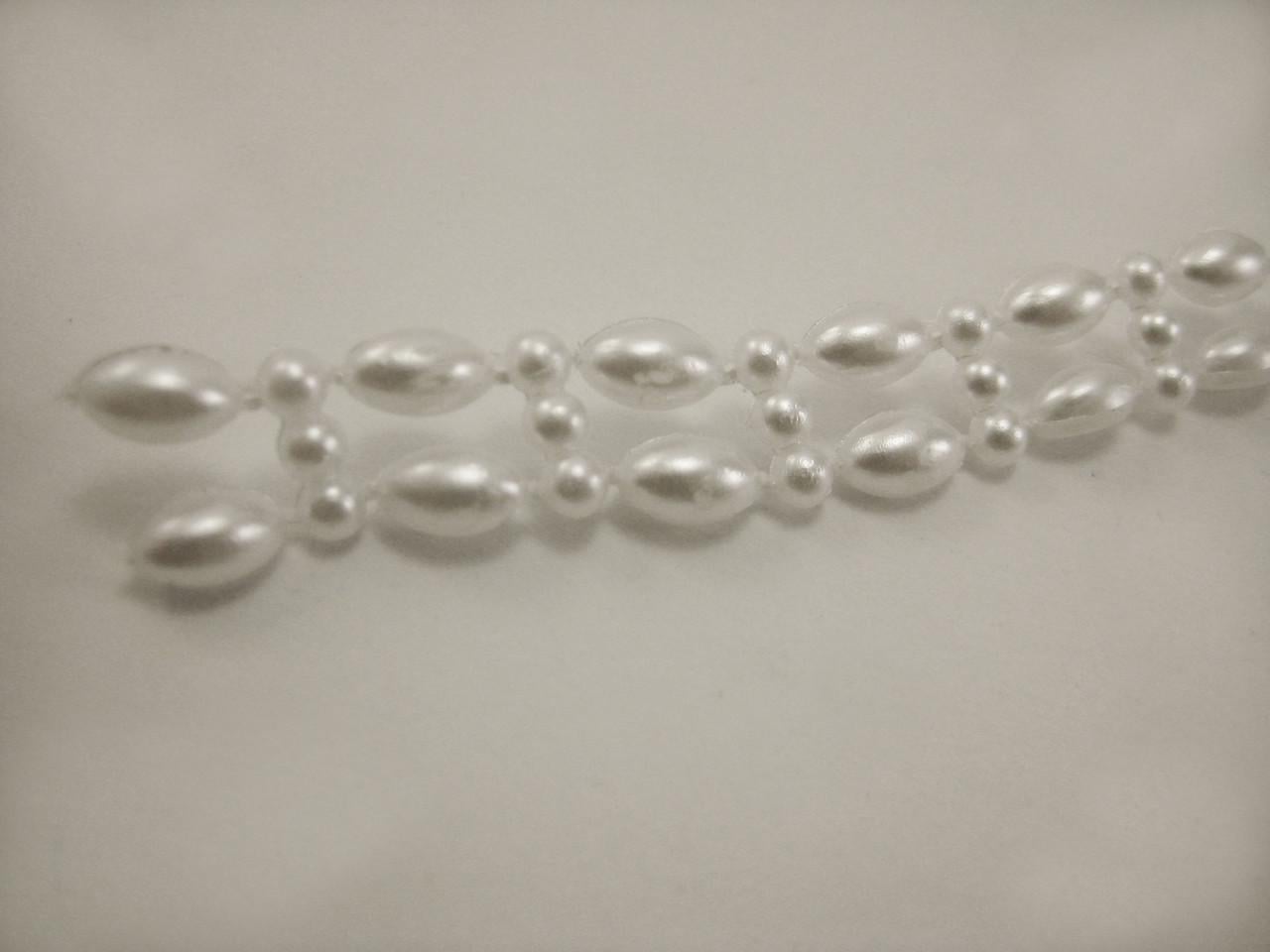Стрічка з овальних намистин 1 м Перламутровий (KV-844)