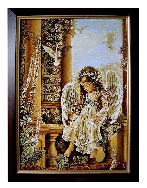 Картина Ангелочек с кроликом из янтаря 20х30 см (К0107-20х30)