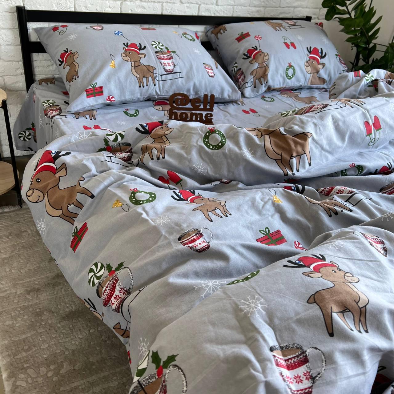 Комплект постельного белья Ell Home Помощники санты фланель на резинке двуспальный наволочки 50x70 см/70x70 см Серый (29337820) - фото 1 Комплект постельного белья Ell Home Помощники санты фланель на резинке двуспальный наволочки 50x70 см/70x70 см Серый (29337820) - фото 1