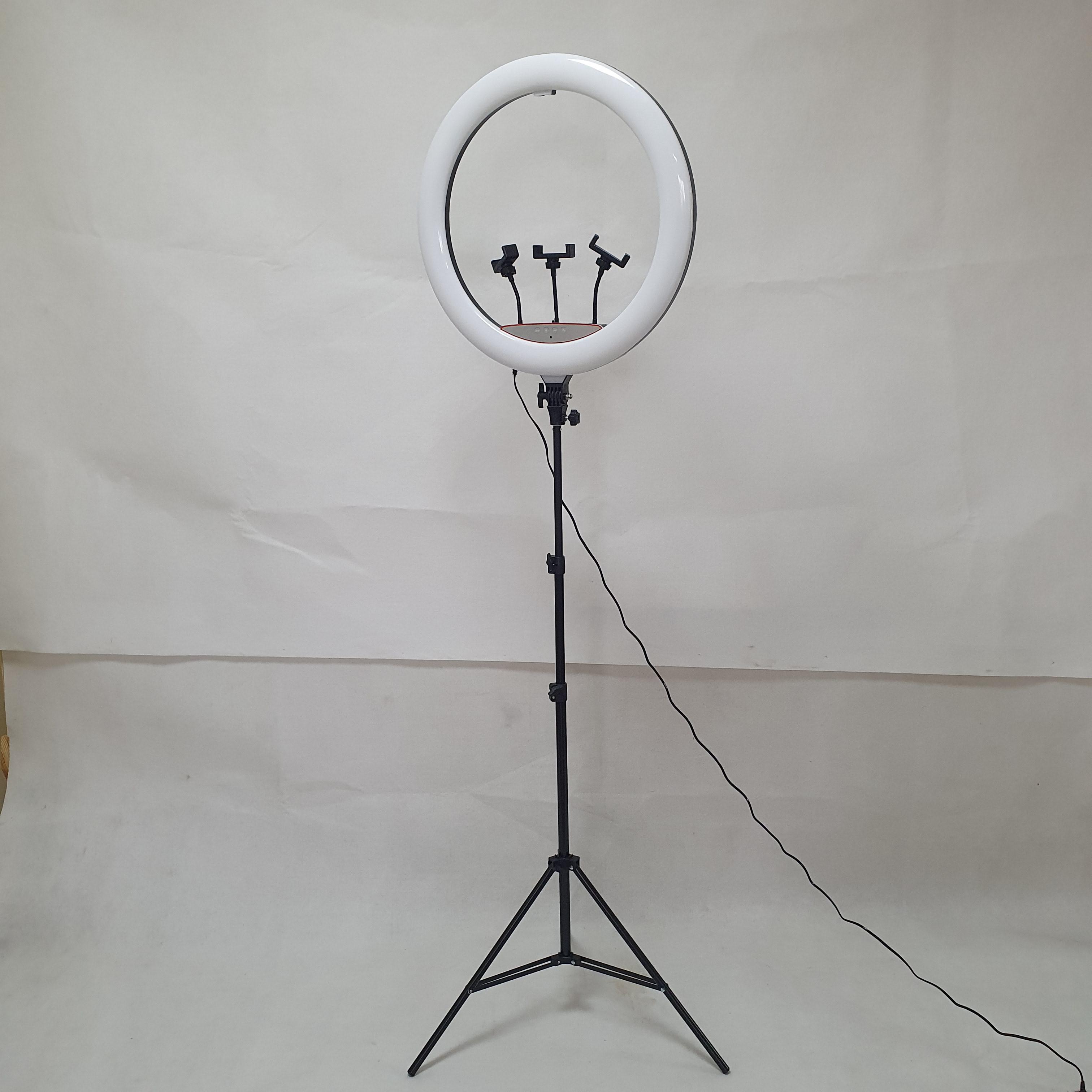 Лампа кольцевая с цветовой температурой 2700К-6500К 3 режимами яркости и штатив (RL-21KT)