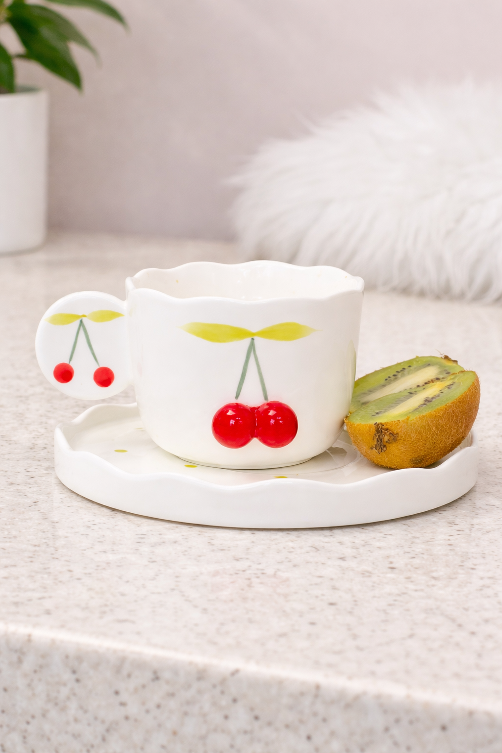 Чашка с блюдцем Вишневый этюд 180 мл Белый (8030-419)