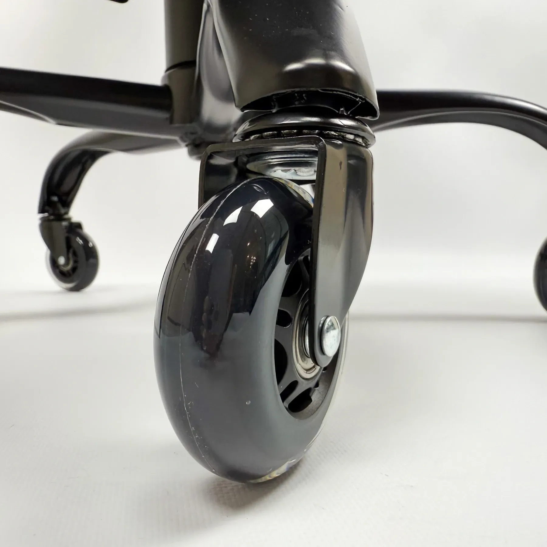 Колеса силіконові для офісного комп'ютерного та геймерського крісла 5 шт. Чорний (00060) - фото 5 Колеса силіконові для офісного комп'ютерного та геймерського крісла 5 шт. Чорний (00060) - фото 5