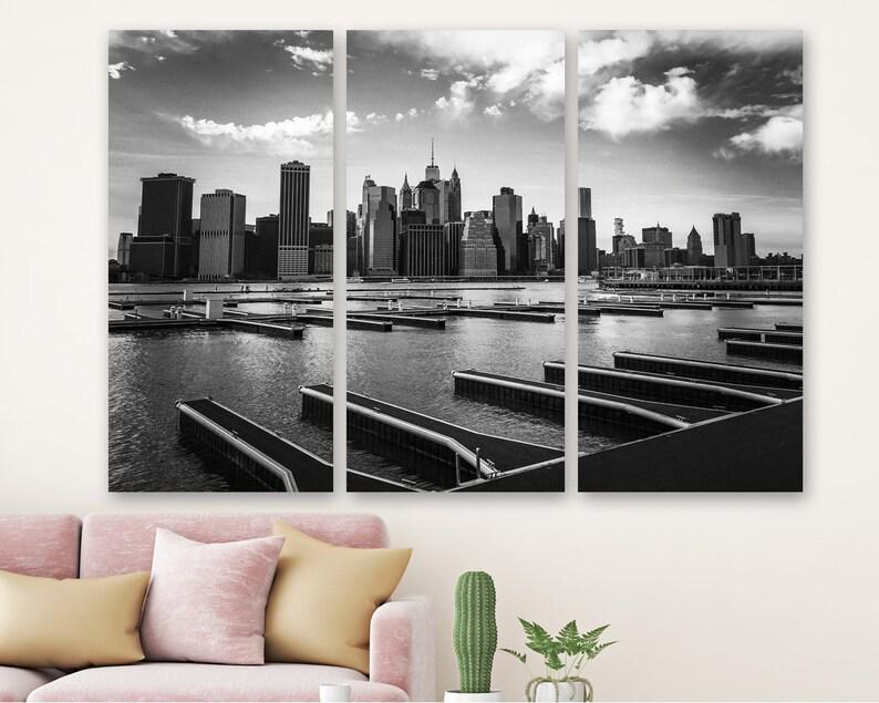 Модульная картина на холсте из трех частей KIL Art Манхэттен в тёмных тонах 128x81 см (M3_L_437)