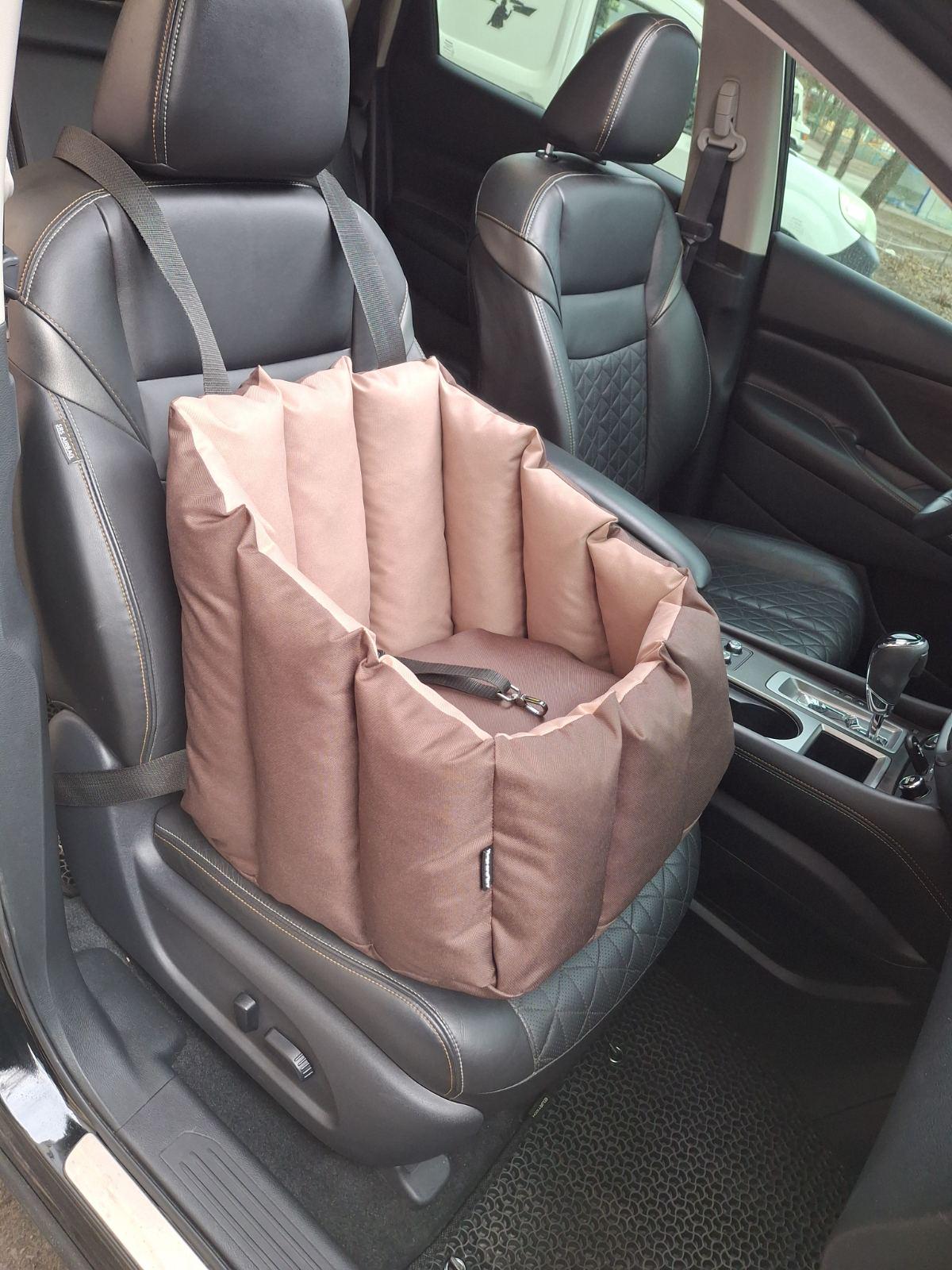 Кресло автомобильное для собак Huge and Tiny Oxford 50х45 см Темно-коричневый/Карамельный (7635) - фото 11 Кресло автомобильное для собак Huge and Tiny Oxford 50х45 см Темно-коричневый/Карамельный (7635) - фото 11