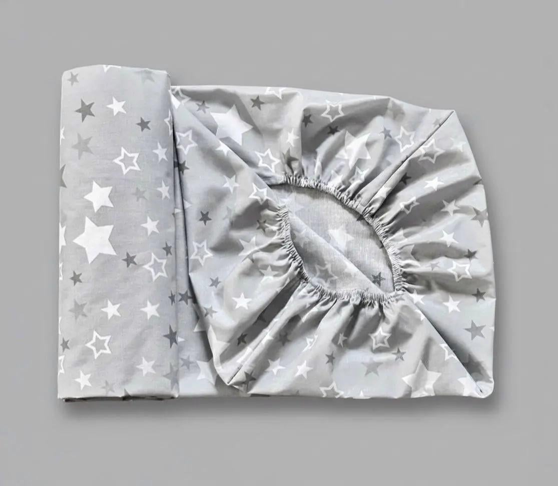 Простыня детская BST Звезды на резинке 120х60 см Серый (2834151173)