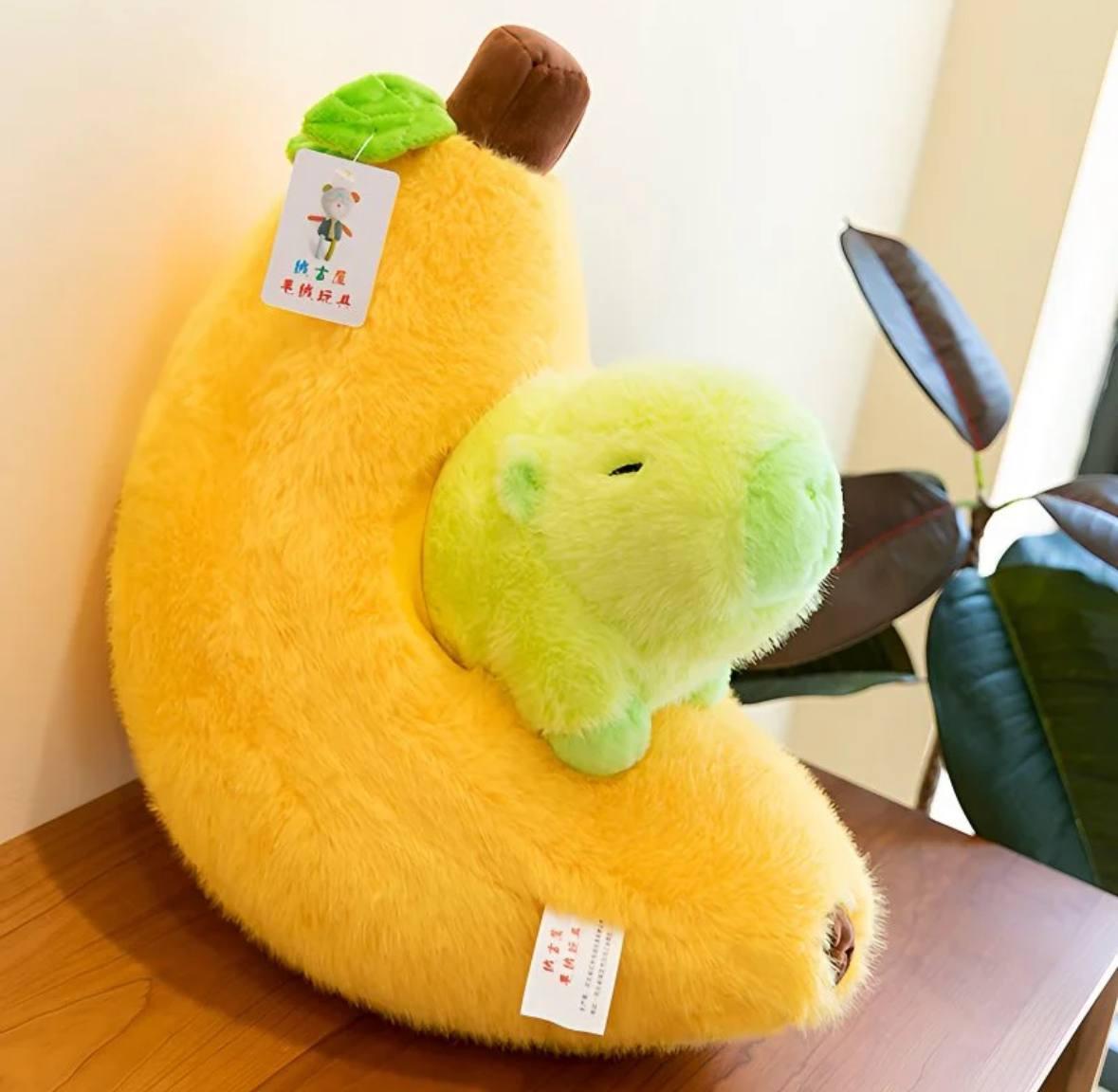 Мягкая игрушка объятия Капибара с бананом 32 см Зеленый (2601015257) - фото 2 Мягкая игрушка объятия Капибара с бананом 32 см Зеленый (2601015257) - фото 2