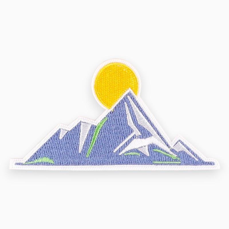 Термоаппликация Sun Rocks вышитая 5,3х10,3 см 1 шт. Сине-желтый (АК0510п54)