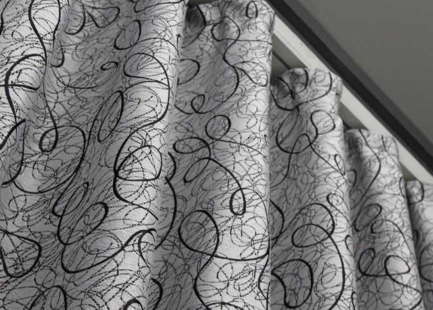 Шторы в гостиную/спальню Жаклин двухсторонний блекаут 1х2,7 м 2 шт. Серый /Черный (670шБ 31-156) - фото 5 Шторы в гостиную/спальню Жаклин двухсторонний блекаут 1х2,7 м 2 шт. Серый /Черный (670шБ 31-156) - фото 5