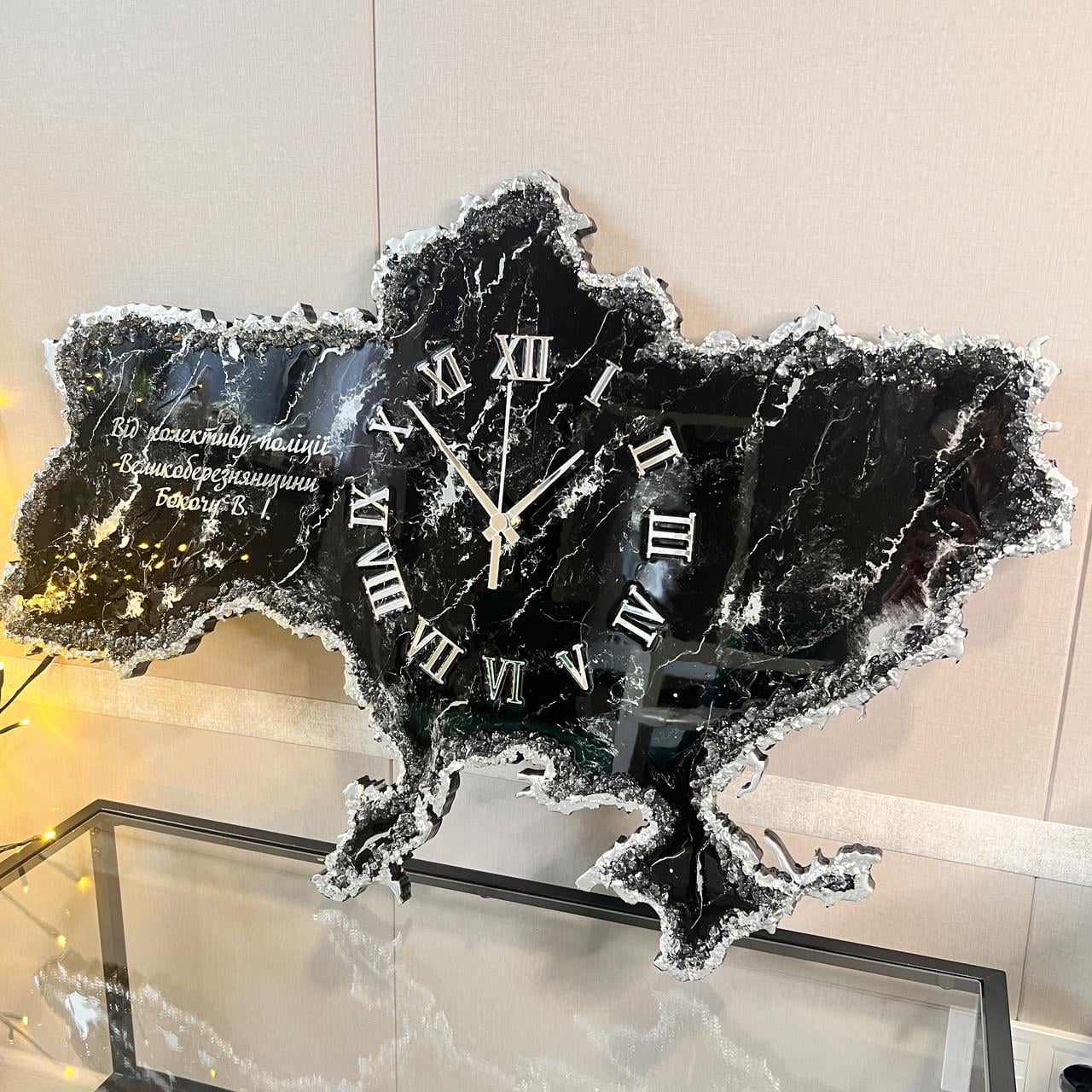 Часы настенные из эпоксидной смолы Карта Украины 130х83 см