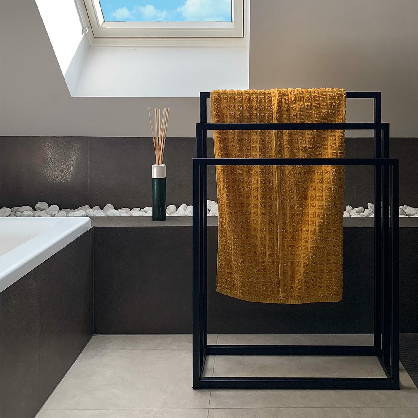 Стійка для рушників Orizon LOFT потрійна підлогова 85х60х20 см Чорний матований - фото 5 Стійка для рушників Orizon LOFT потрійна підлогова 85х60х20 см Чорний матований - фото 5