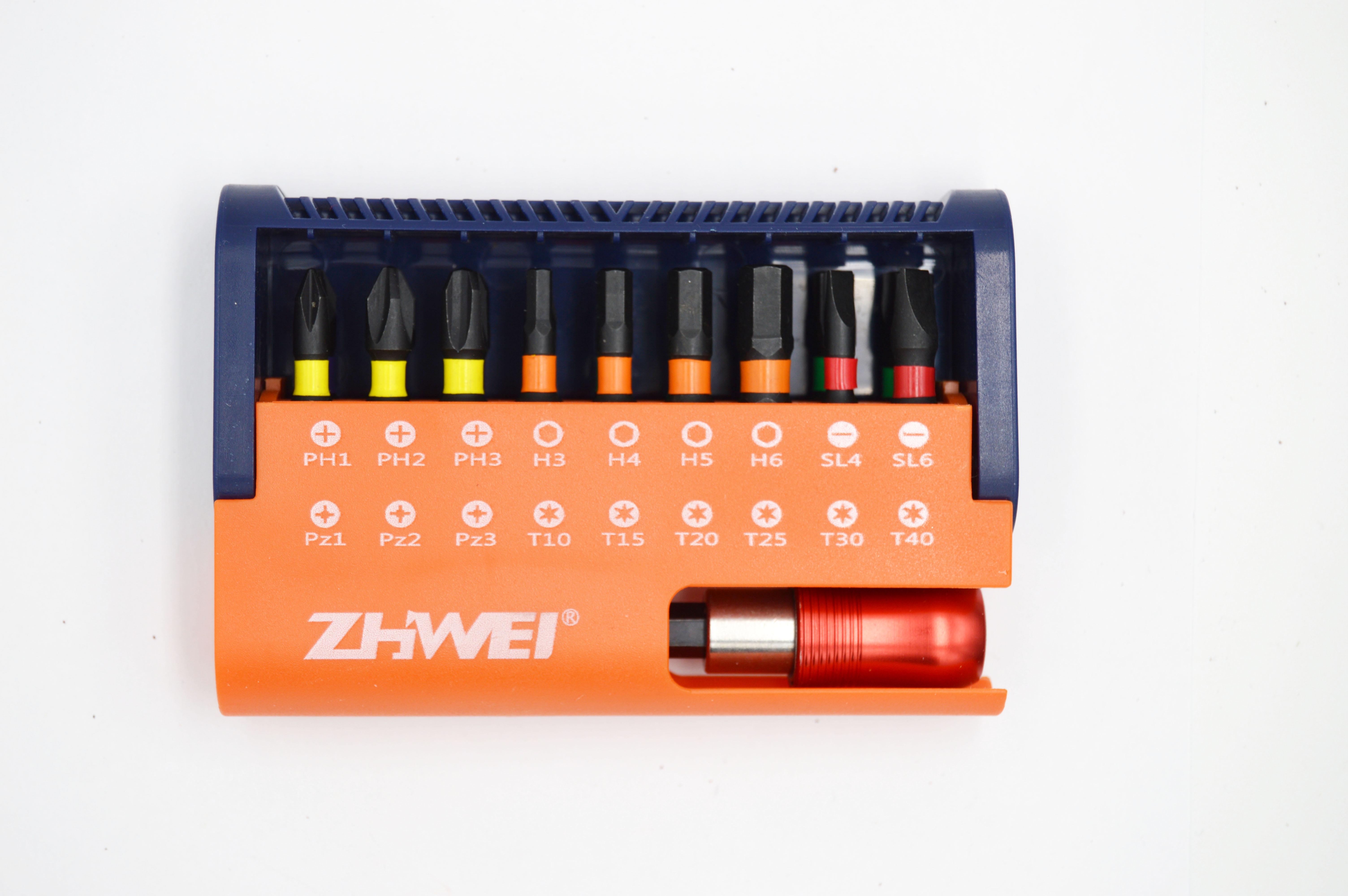 Набор бит 18 шт. и магнитный удлинитель с замком (32783616) - фото 2