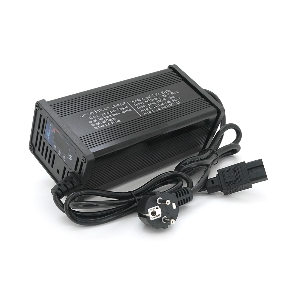 Зарядное устройство VOLTRONIC LiFePO4 48V 10A для электромобилей и систем хранения энергии (37020)