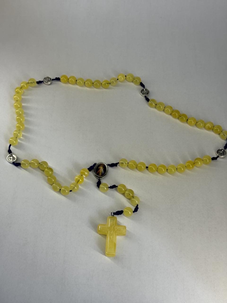 Четыре из янтаря 8-9 мм р. 105