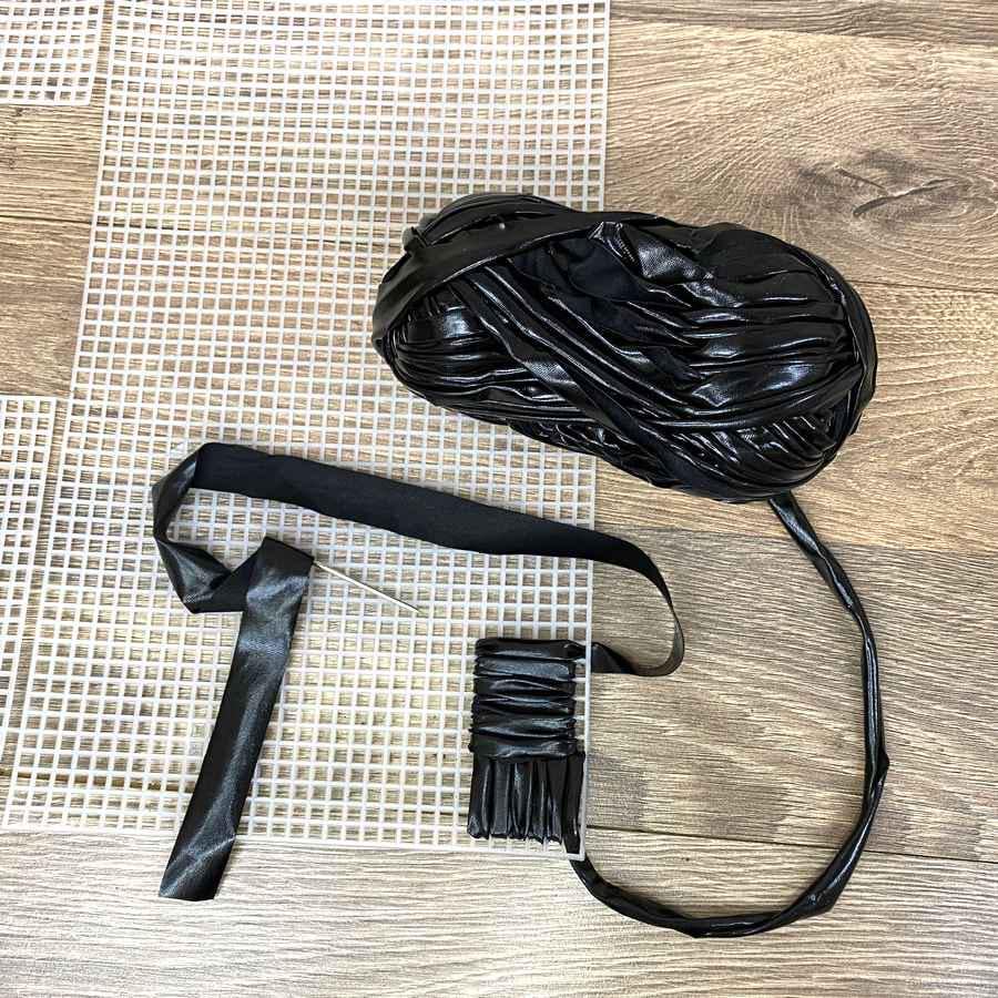 Набор для создания сумки из пластиковой канвы Декоративная брошь Павлин с нитками металлик Темно-фиолетовый (8219-51) - фото 6