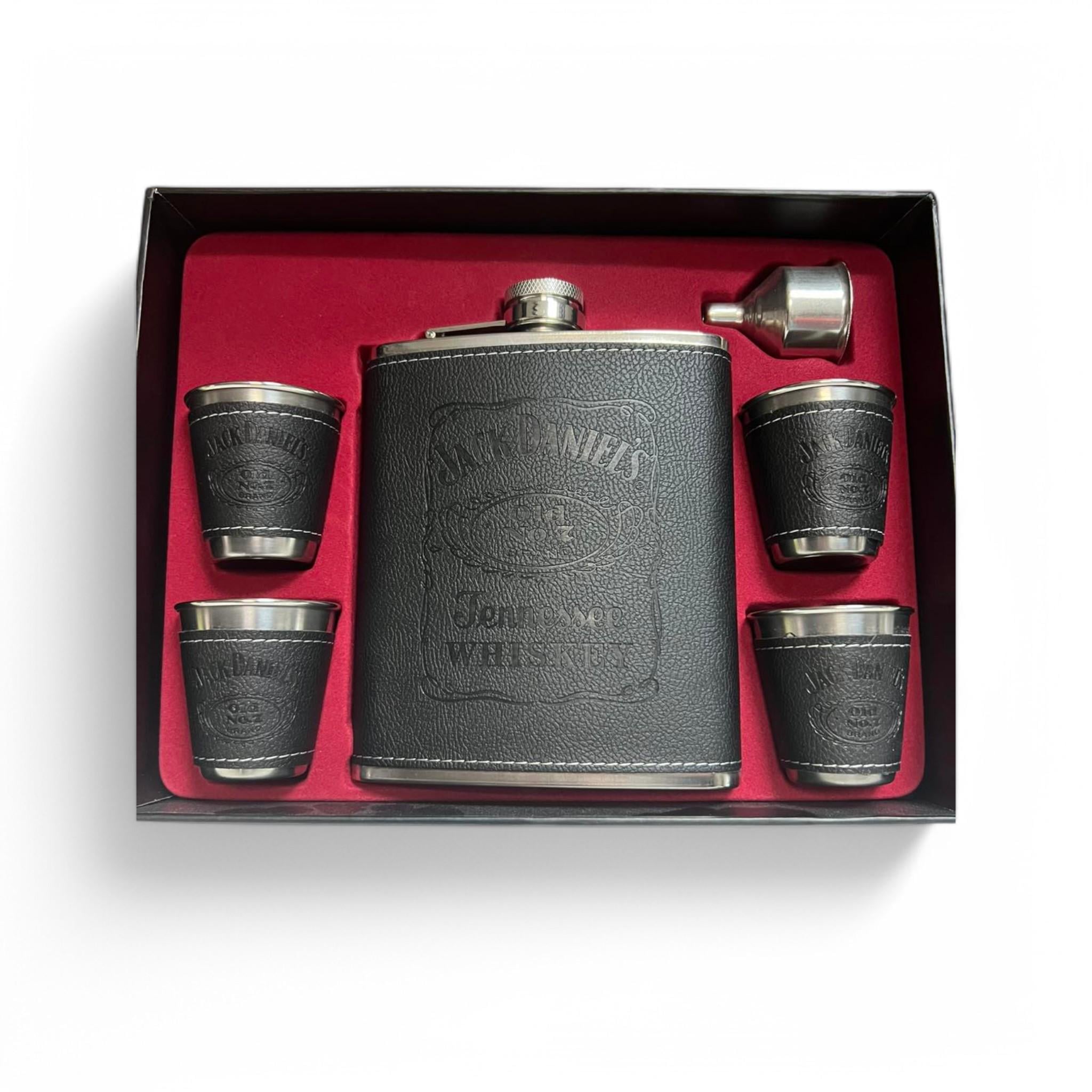 Набор подарочный GT 6в1 Jack Daniel's 532 мл 18OZ лейка/стопки 4 шт. (F_NF4-38) Набор подарочный GT 6в1 Jack Daniel's 532 мл 18OZ лейка/стопки 4 шт. (F_NF4-38)