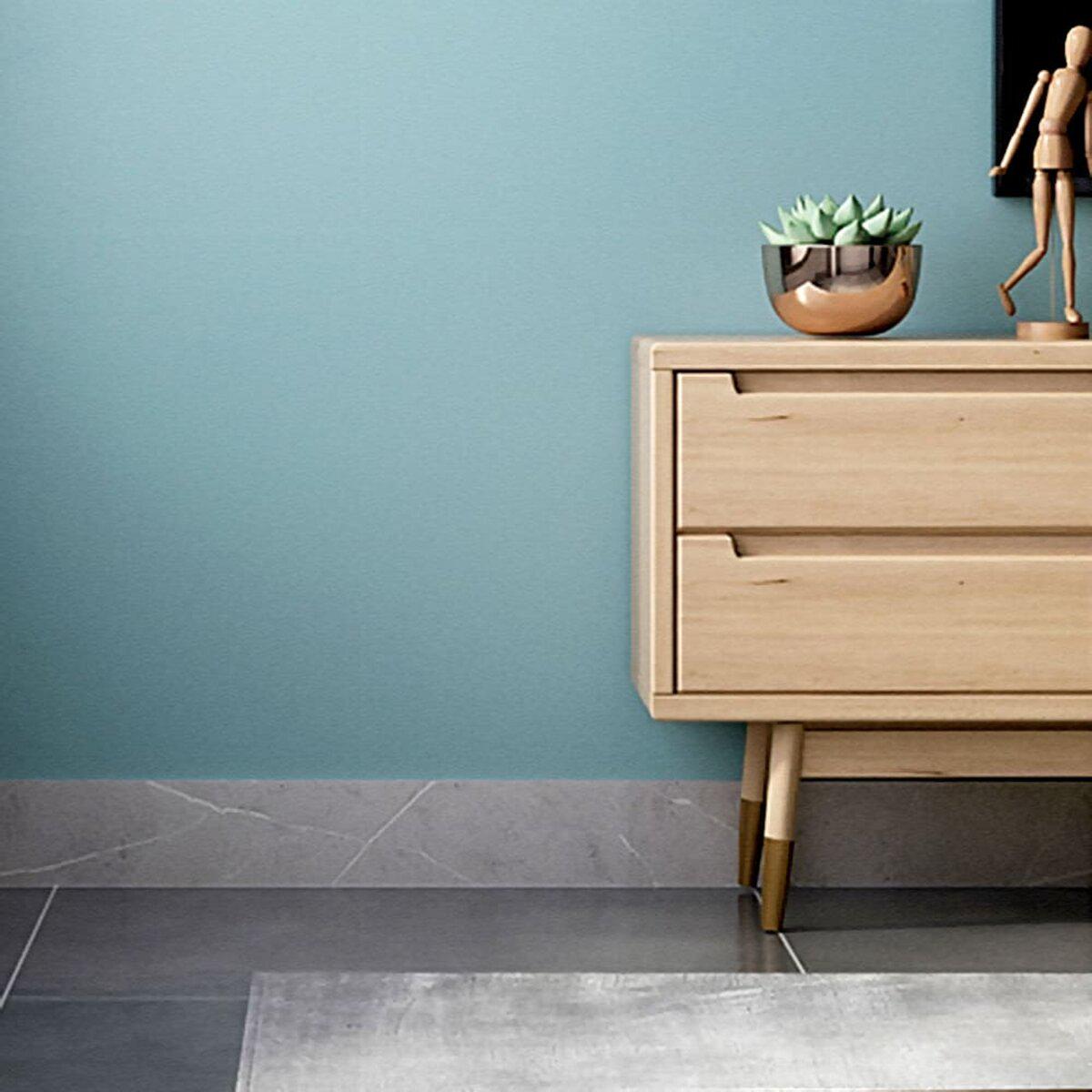 Плинтус виниловый самоклеящийся 5000х100х2 мм Глянцсовый (D) SW-00002122 - фото 5 Плинтус виниловый самоклеящийся 5000х100х2 мм Глянцсовый (D) SW-00002122 - фото 5