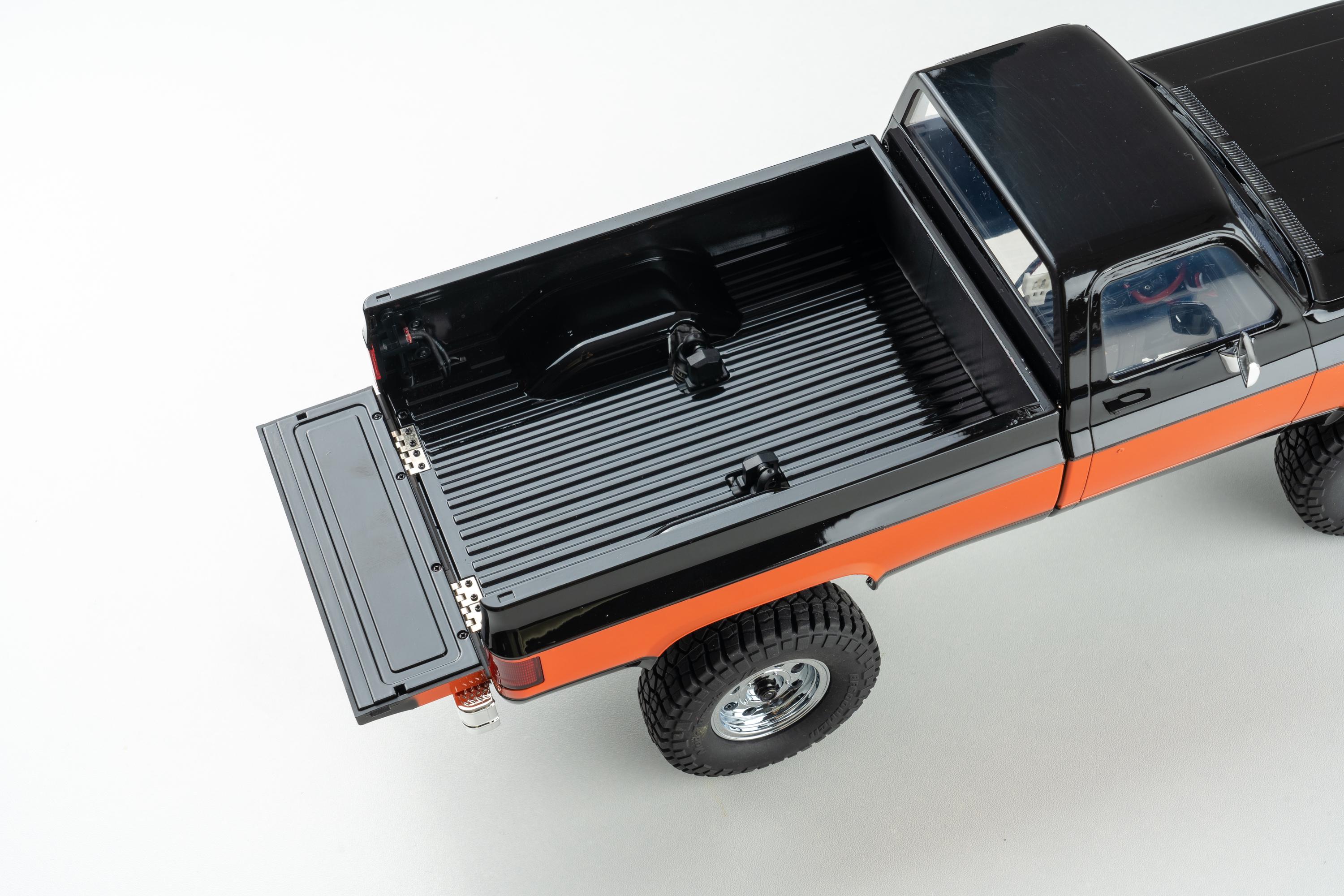 Машинка на радиоуправлении FMS 1:18 Chevrolet K10 RTR Черный - фото 37 Машинка на радиоуправлении FMS 1:18 Chevrolet K10 RTR Черный - фото 37