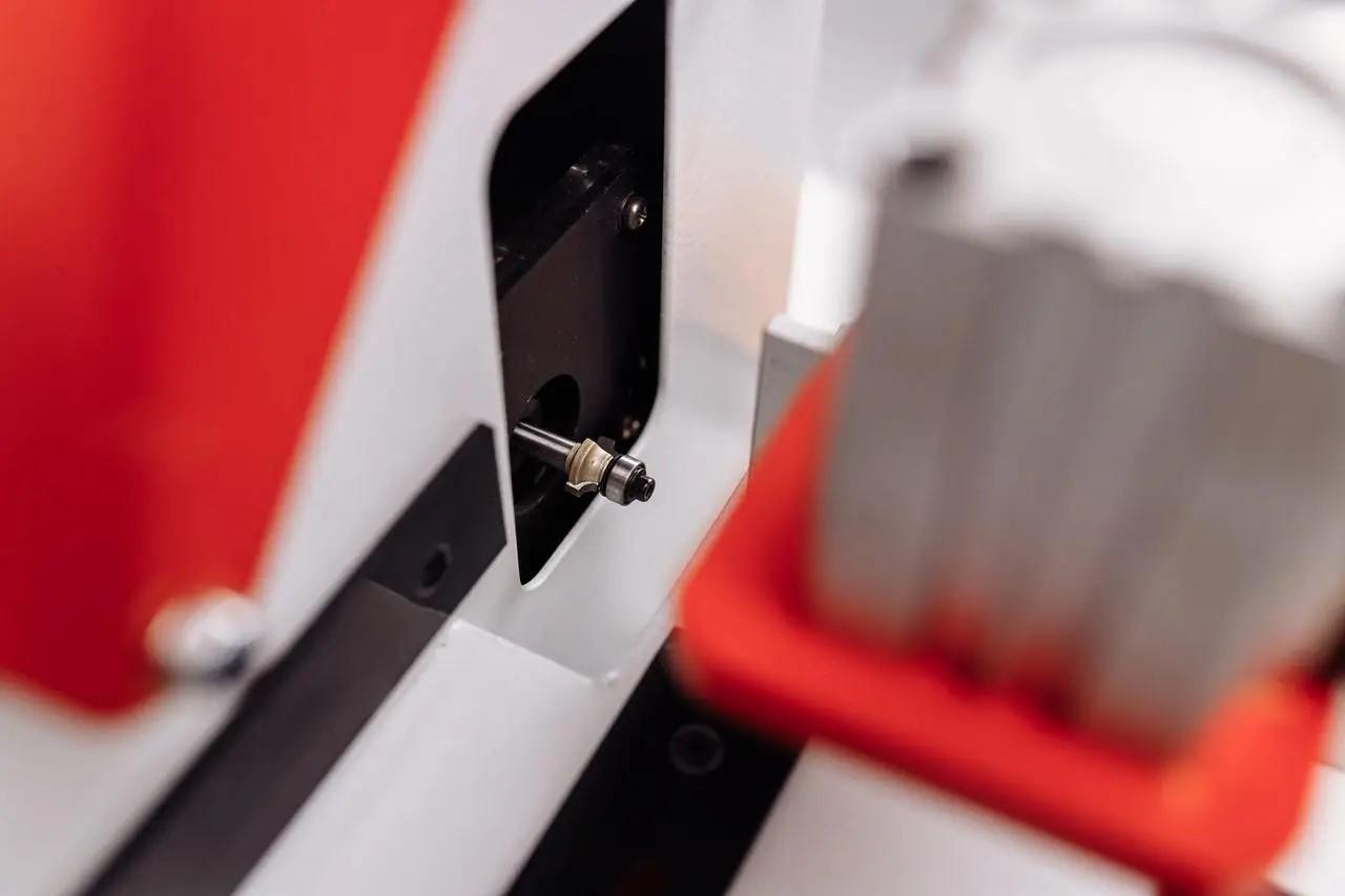 Станок для закругления углов с прижимом заготовки (GK-002) - фото 6