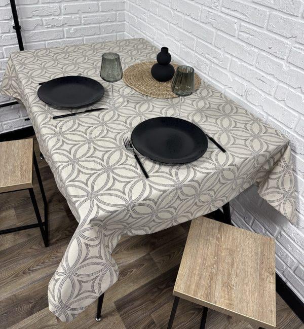 Скатерть водоотталкивающая Comfort Home Ornament с тефлоновым покрытием 140x180 см