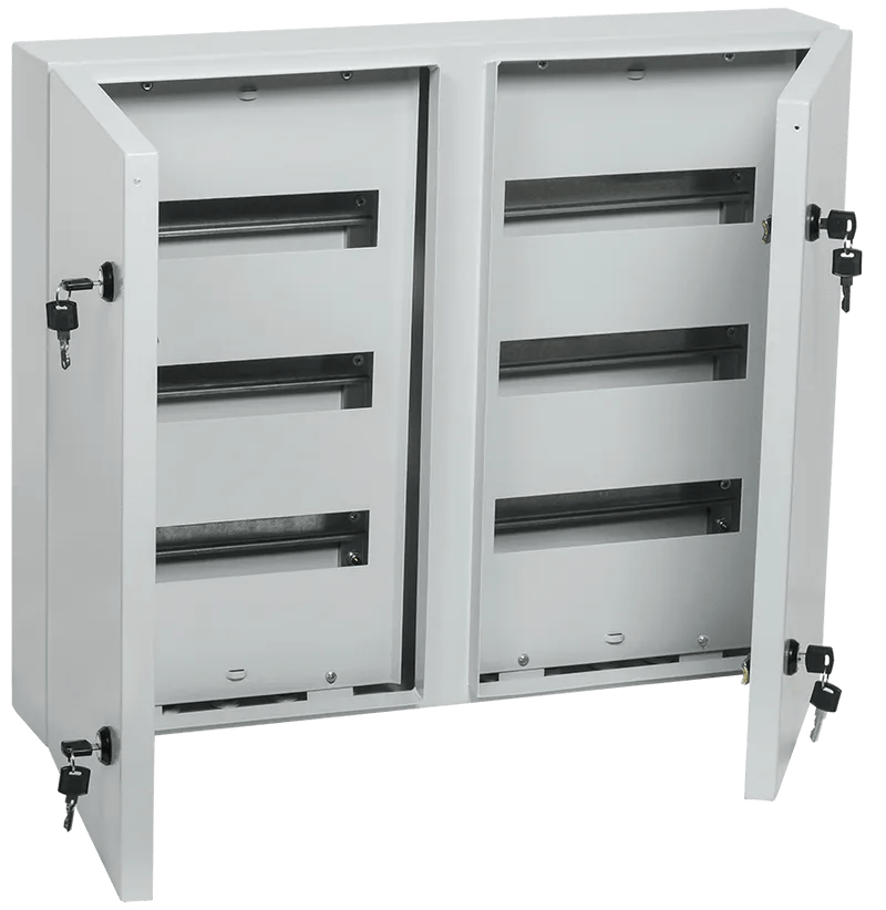 Щит распределительный УЕК TITAN 3 ЩРн-72 72 модуля IP54 навесной c замком металлический 540х660х120 мм (MKM11-N-72-54-Z) Щит распределительный УЕК TITAN 3 ЩРн-72 72 модуля IP54 навесной c замком металлический 540х660х120 мм (MKM11-N-72-54-Z)