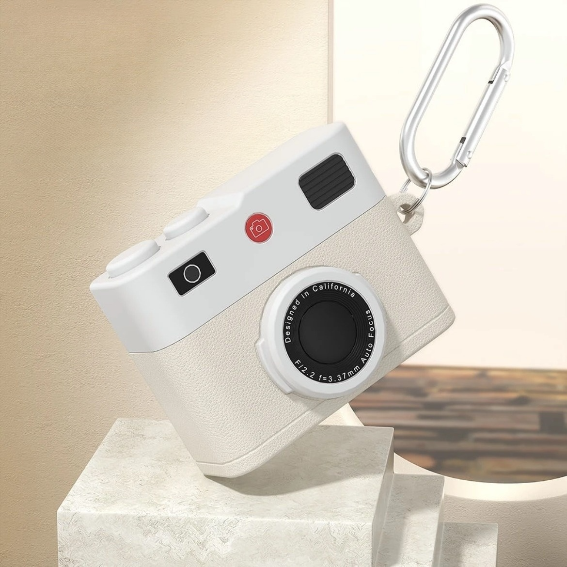 Чехол для наушников AirPods PRO 2 силиконовый с текстурой кожи с карабином Белый (2587419924) - фото 3 Чехол для наушников AirPods PRO 2 силиконовый с текстурой кожи с карабином Белый (2587419924) - фото 3