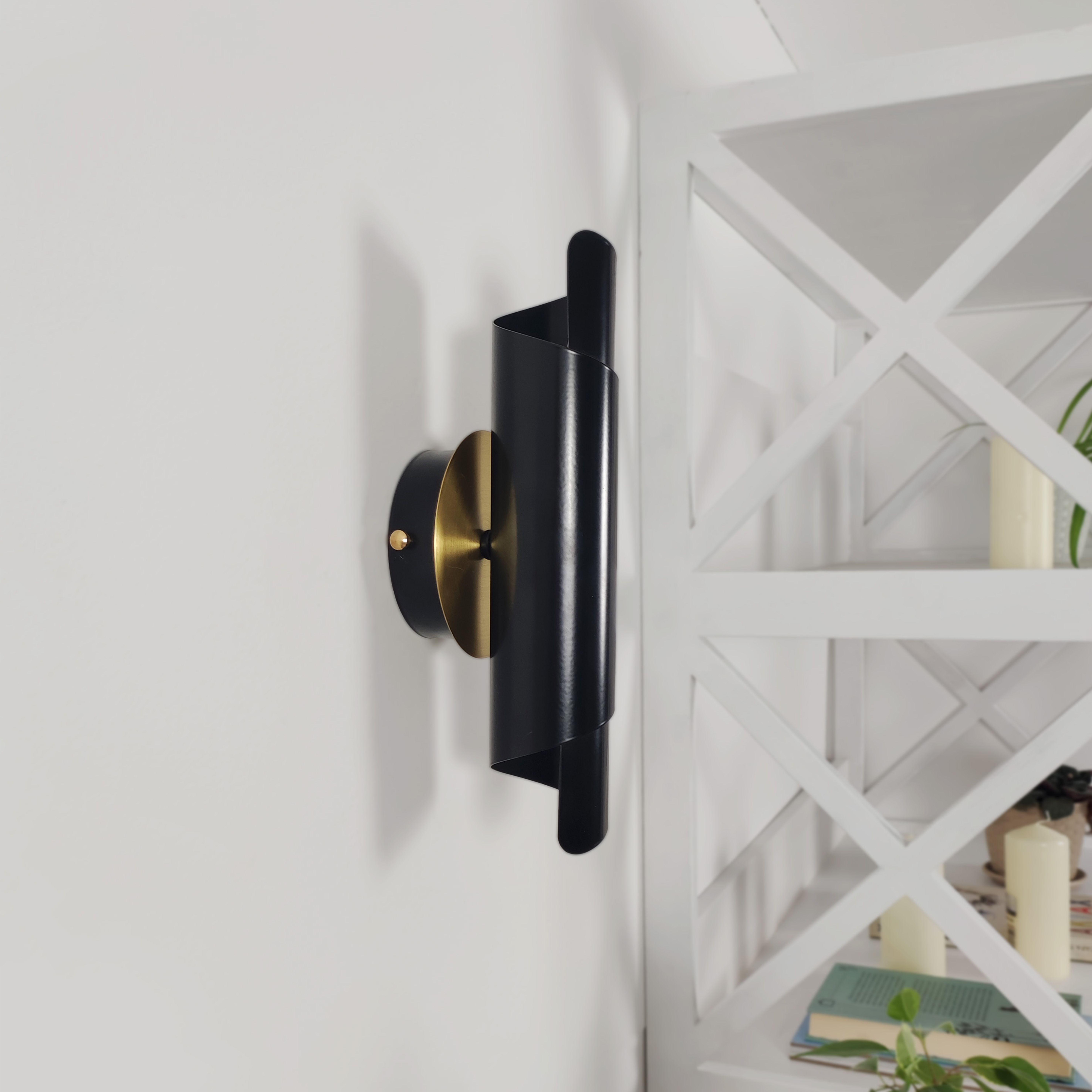 Настенный светильник двойной из латуни Gaff Design Brass Черный (BRASS116) - фото 3 Настенный светильник двойной из латуни Gaff Design Brass Черный (BRASS116) - фото 3