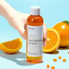 Мультивітамінний тонер Manyo Factory Galac Vita Toner 210 мл