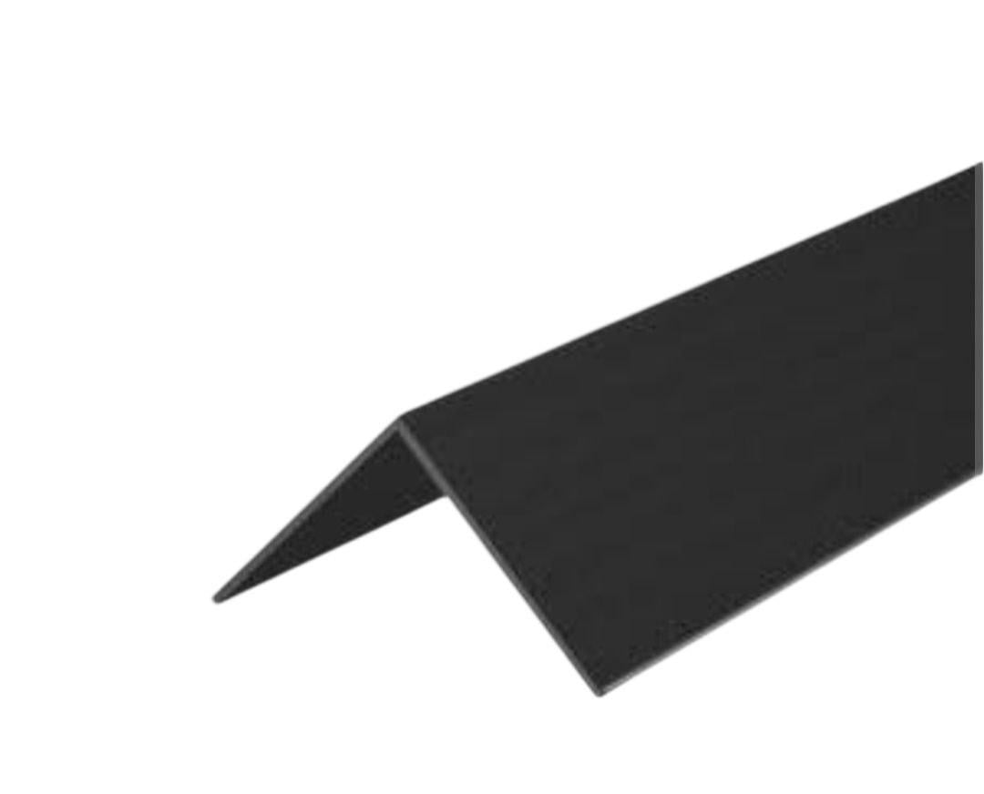 Пластиковый уголок ТерПол 15х15 мм длина 2,75 м Черный