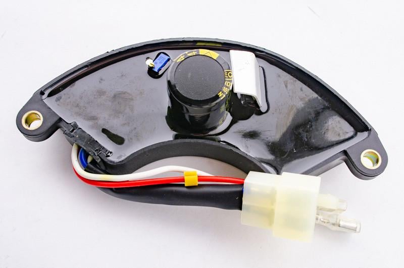 Реле напряжения генератора AVR 5-7 кВт 400V 470mF класс А (4387)