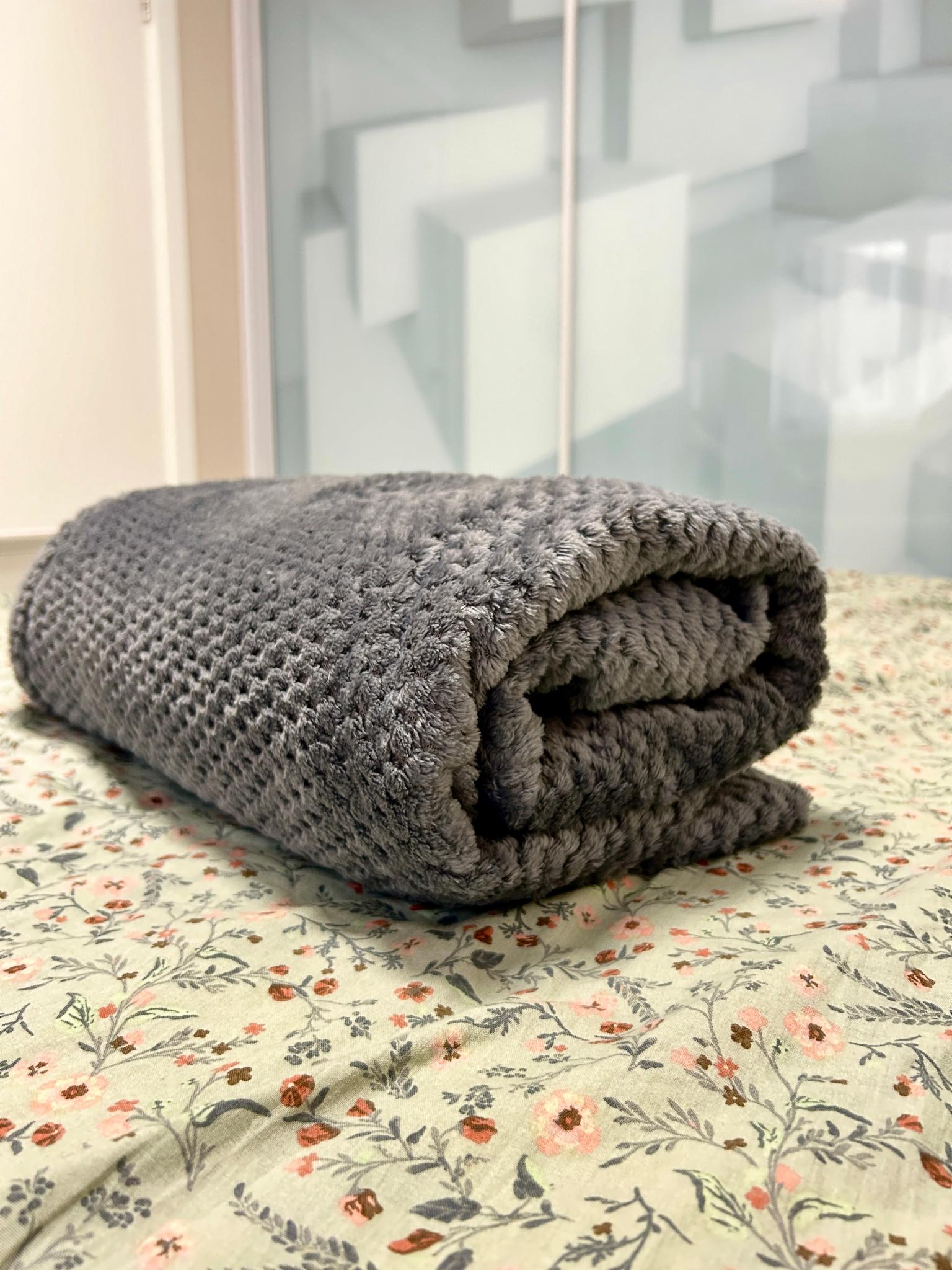 Плед бамбуковий Однотонна насолода 145х210 см Сірий (B-7120/5) - фото 4 Плед бамбуковий Однотонна насолода 145х210 см Сірий (B-7120/5) - фото 4