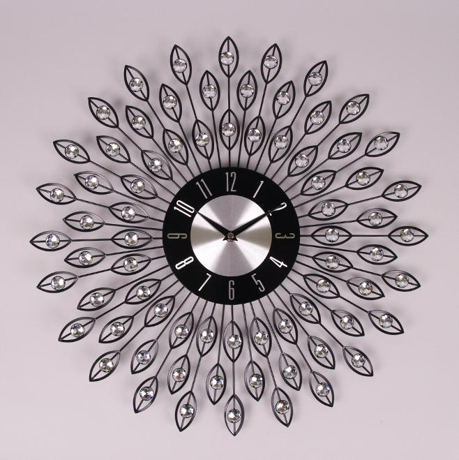 Часы металлические с стразами Flora D-48 см (38213)
