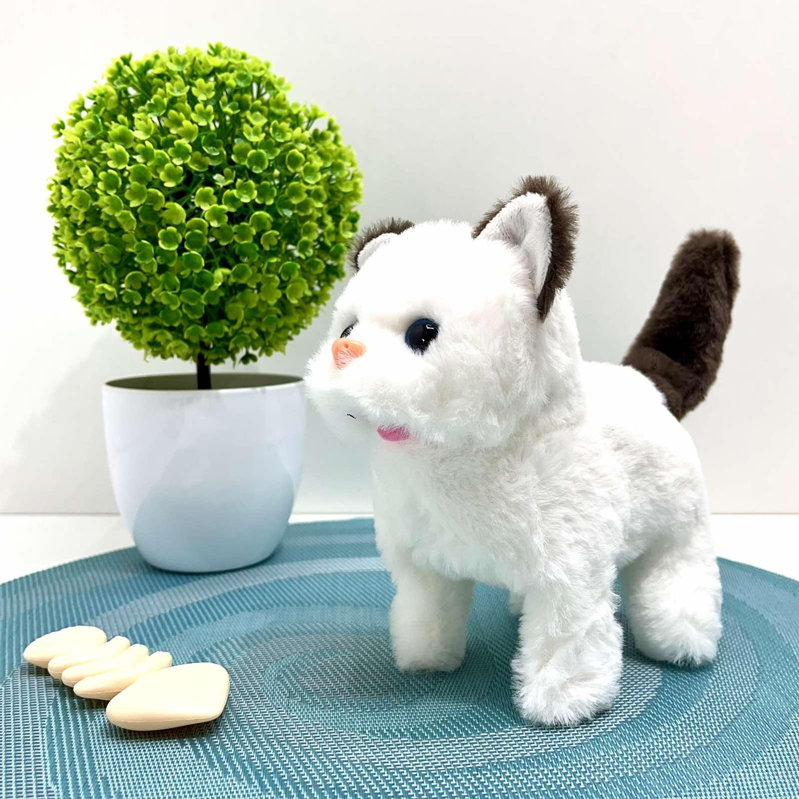 Интерактивная игрушка Котенок ходит/издает звуки/шевелит хвостиком в рюкзаке Белый с черным (777-23C)