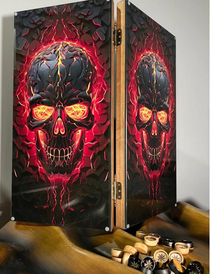 Нарды из дерева с каленым стеклом Огненный череп тематические 50 см (Н-190) Нарды из дерева с каленым стеклом Огненный череп тематические 50 см (Н-190)