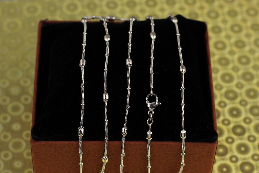 Цепочка Xuping Jewelry жгут с овальными и круглыми шариками 45 см 3 мм Серебристый (2629125087) Цепочка Xuping Jewelry жгут с овальными и круглыми шариками 45 см 3 мм Серебристый (2629125087)