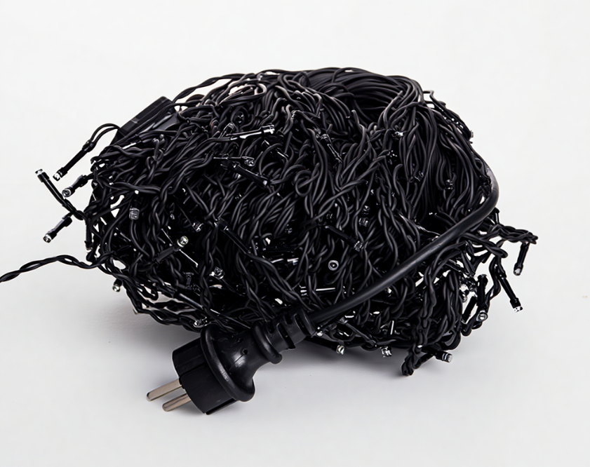 Гірлянда бахрома вулична 405 LED 25 м від мережі чорна нитка Різнокольорова - фото 4 Гірлянда бахрома вулична 405 LED 25 м від мережі чорна нитка Різнокольорова - фото 4