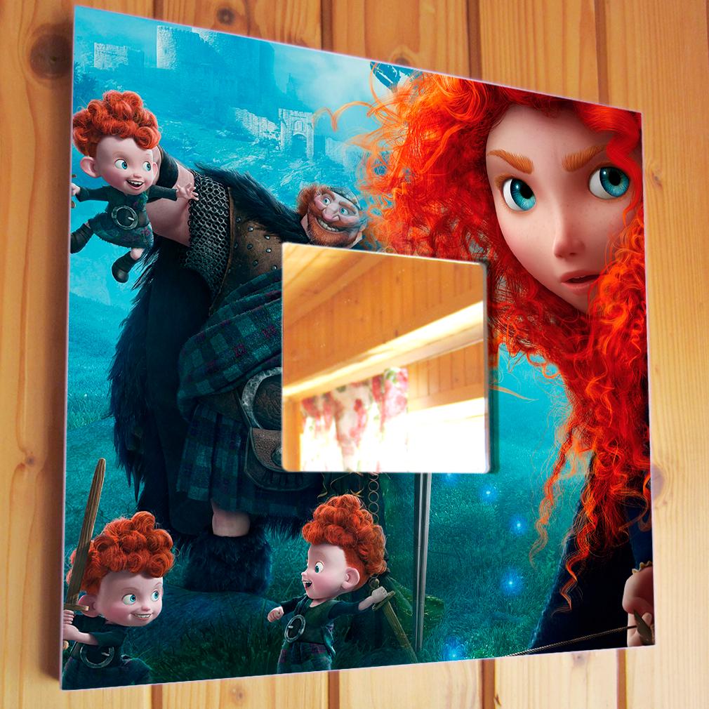 Дзеркало декоративне з героями мультфільму "Відважна" 260х260 мм (M03830)