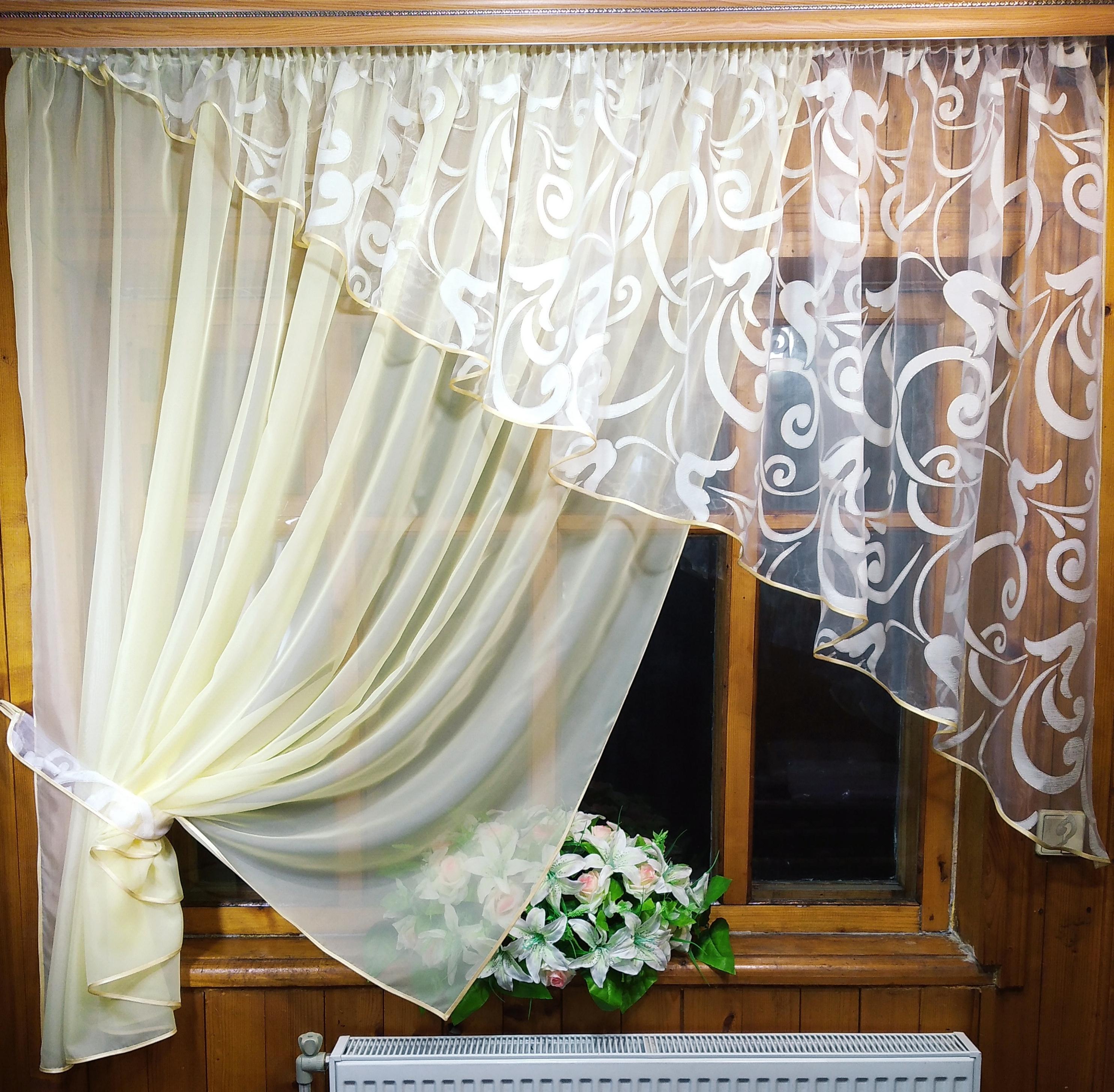 Занавеска кухонная короткая Анжелика вензель завиток левая Лимонный