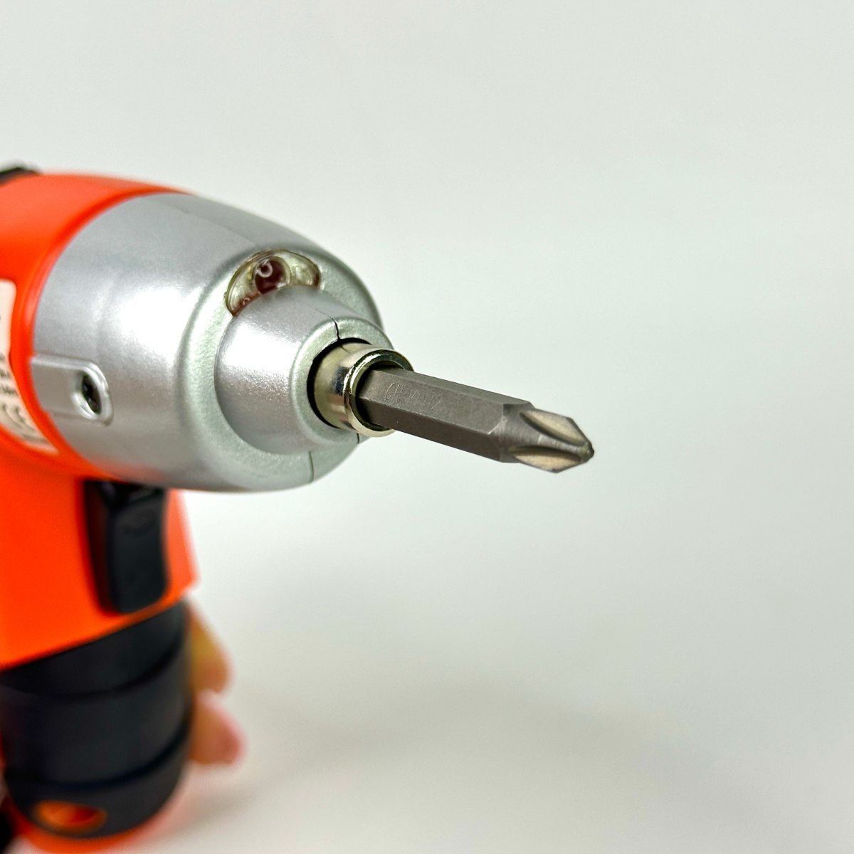 Электроотвертка аккумуляторная с 2 битами и реверсом Оранжевый (TUO-2) - фото 12 Электроотвертка аккумуляторная с 2 битами и реверсом Оранжевый (TUO-2) - фото 12