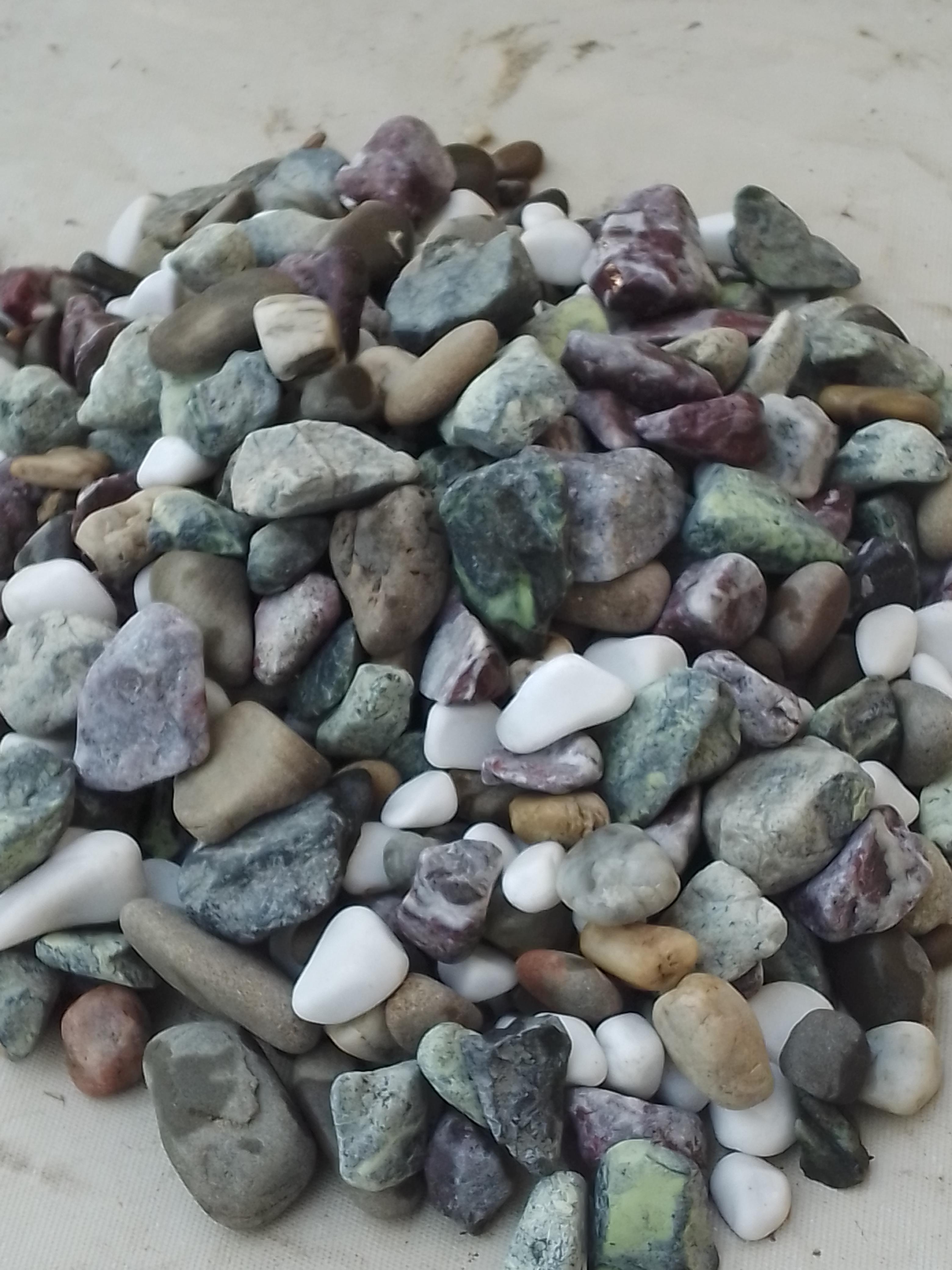 Галька калібрована Кварц Супермікс 1-5 см 30 кг - фото 2 Галька калібрована Кварц Супермікс 1-5 см 30 кг - фото 2