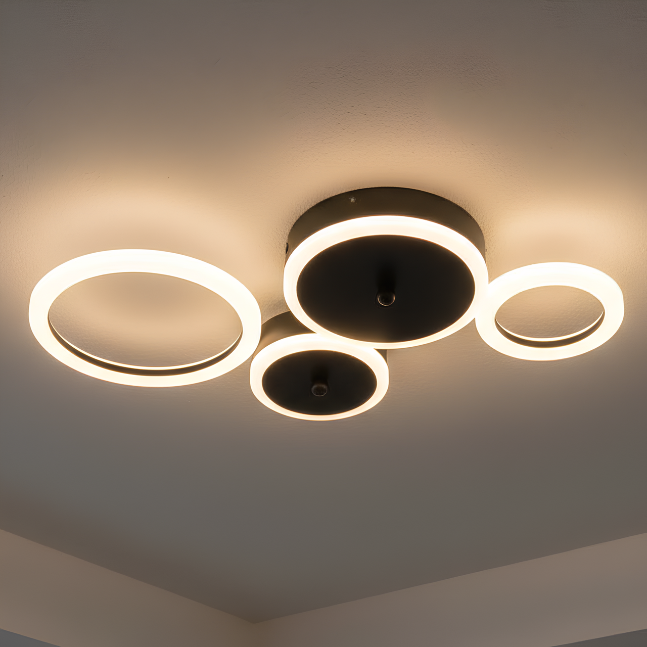 Люстра светодиодная Sirius 60W с кольцевыми рассеивателями 3000-6500K с пультом Черный (N 3834 BK)