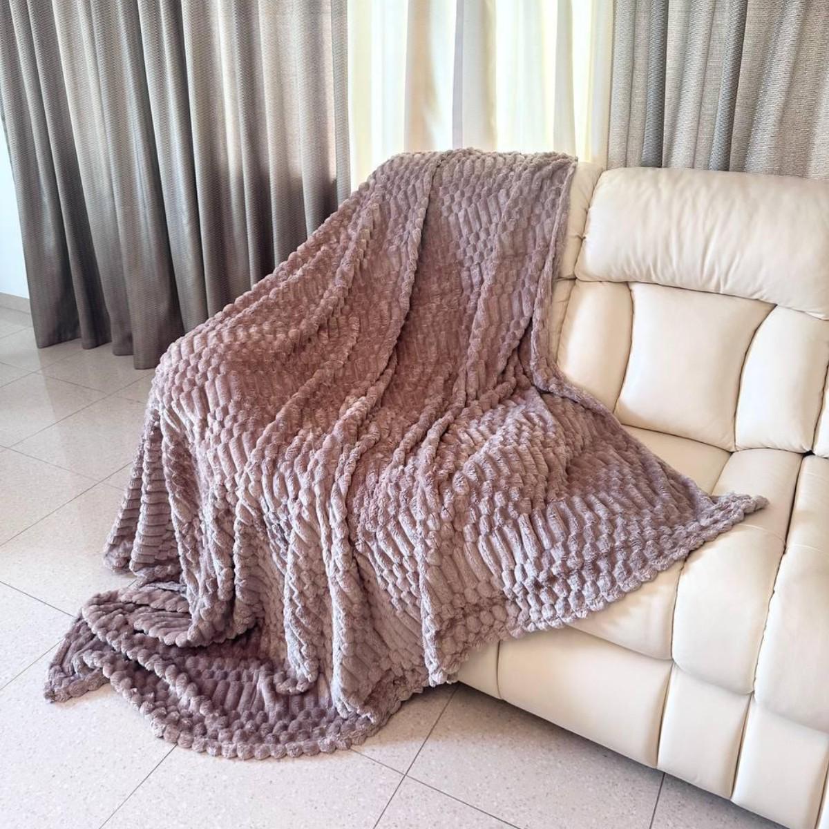 Плед Koloco Шарпей 3D євро 200х230 см Світло-коричневий (41108) - фото 4 Плед Koloco Шарпей 3D євро 200х230 см Світло-коричневий (41108) - фото 4