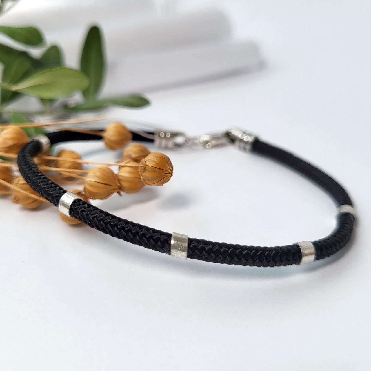 Браслет на руку со вставками с серебряным замком серебро 18 см 3 мм 925 пробы (4908)