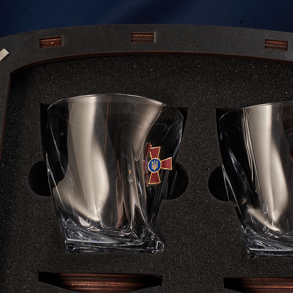 Подарочный набор рюмок с шевроном ВСУ большой (28420963) - фото 5 Подарочный набор рюмок с шевроном ВСУ большой (28420963) - фото 5