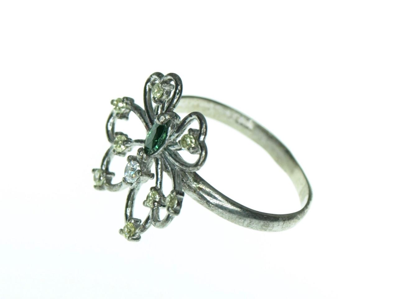 Кольцо из серебра с фианитом р. 16 (2101600278) - фото 2 Кольцо из серебра с фианитом р. 16 (2101600278) - фото 2