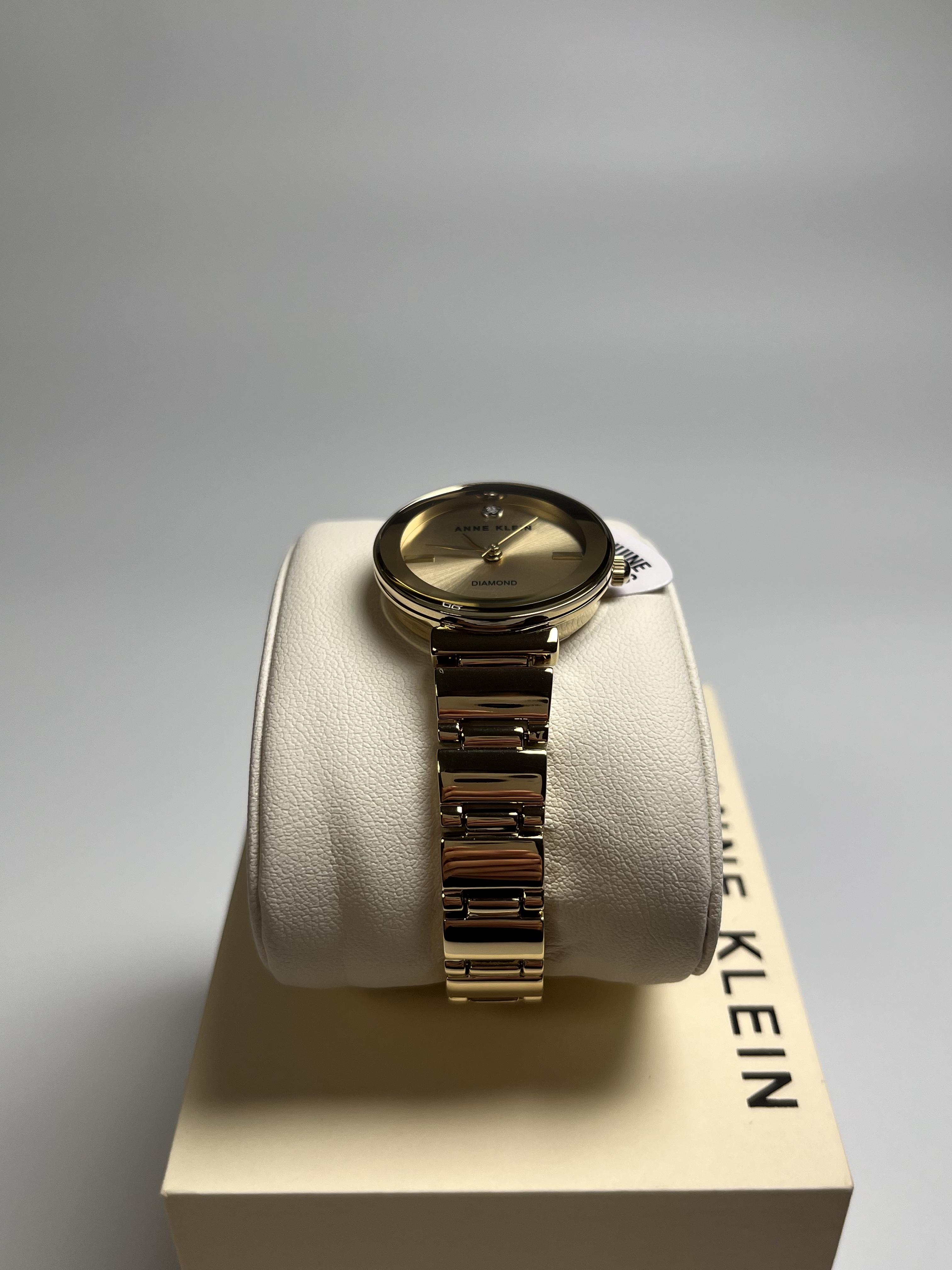 Часы женские классические Anne Klein AK/2434CHGB Золотистые (14187998) - фото 5 Часы женские классические Anne Klein AK/2434CHGB Золотистые (14187998) - фото 5